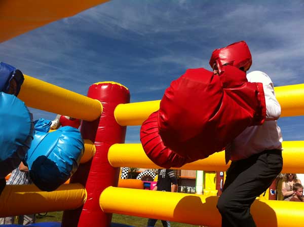 structure gonflable ring de boxe