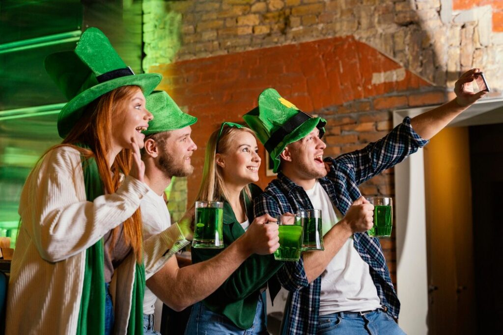Explorez l'esprit festif de la Saint Patrick : traditions vibrantes, vert éclatant, et une célébration pleine de joie !